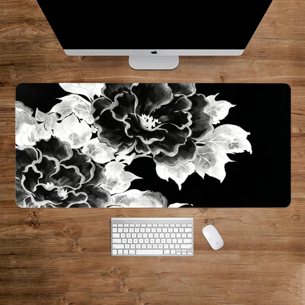 Zwart-witte inktgeverfde pioen - Desk Setup Black And White recensie en prijs