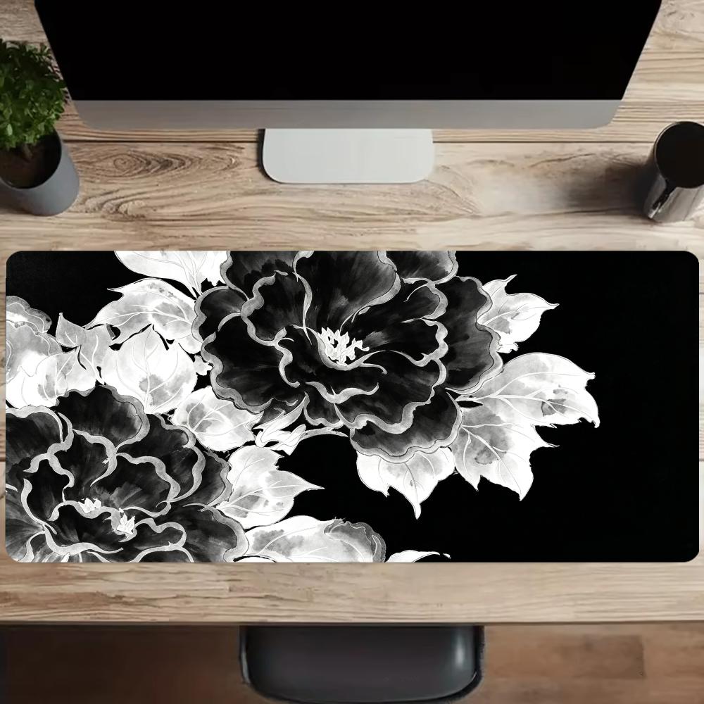 Zwart-witte inktgeverfde pioen - Desk Setup Black And White recensie en prijs