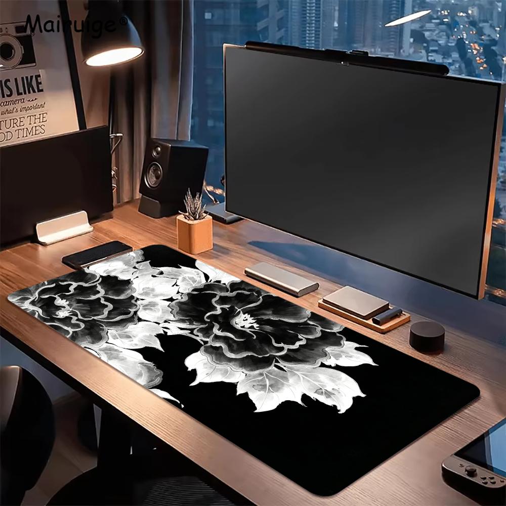 Zwart-witte inktgeverfde pioen - Desk Setup Black And White recensie en prijs